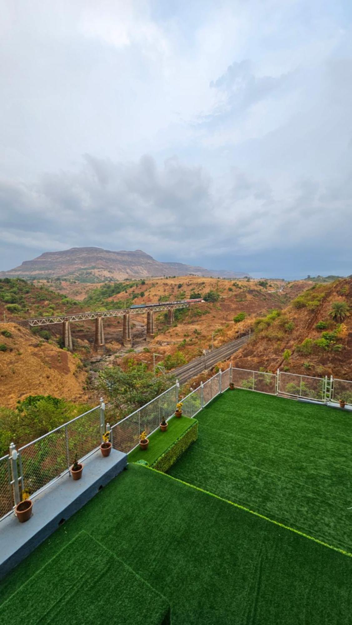 Oxi Valley Resort Igatpuri Zewnętrze zdjęcie